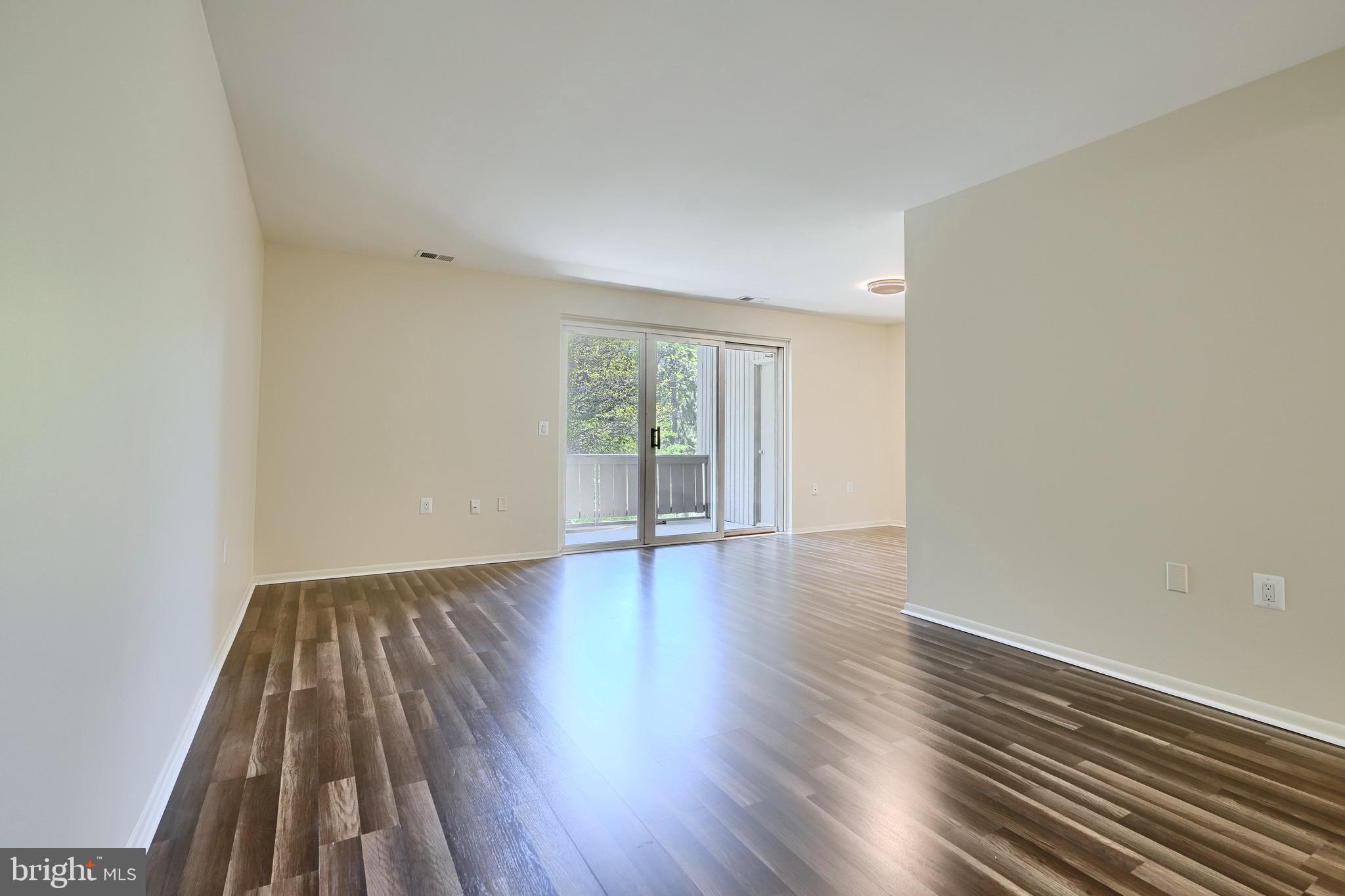 DUNN'S GROVE - Residential