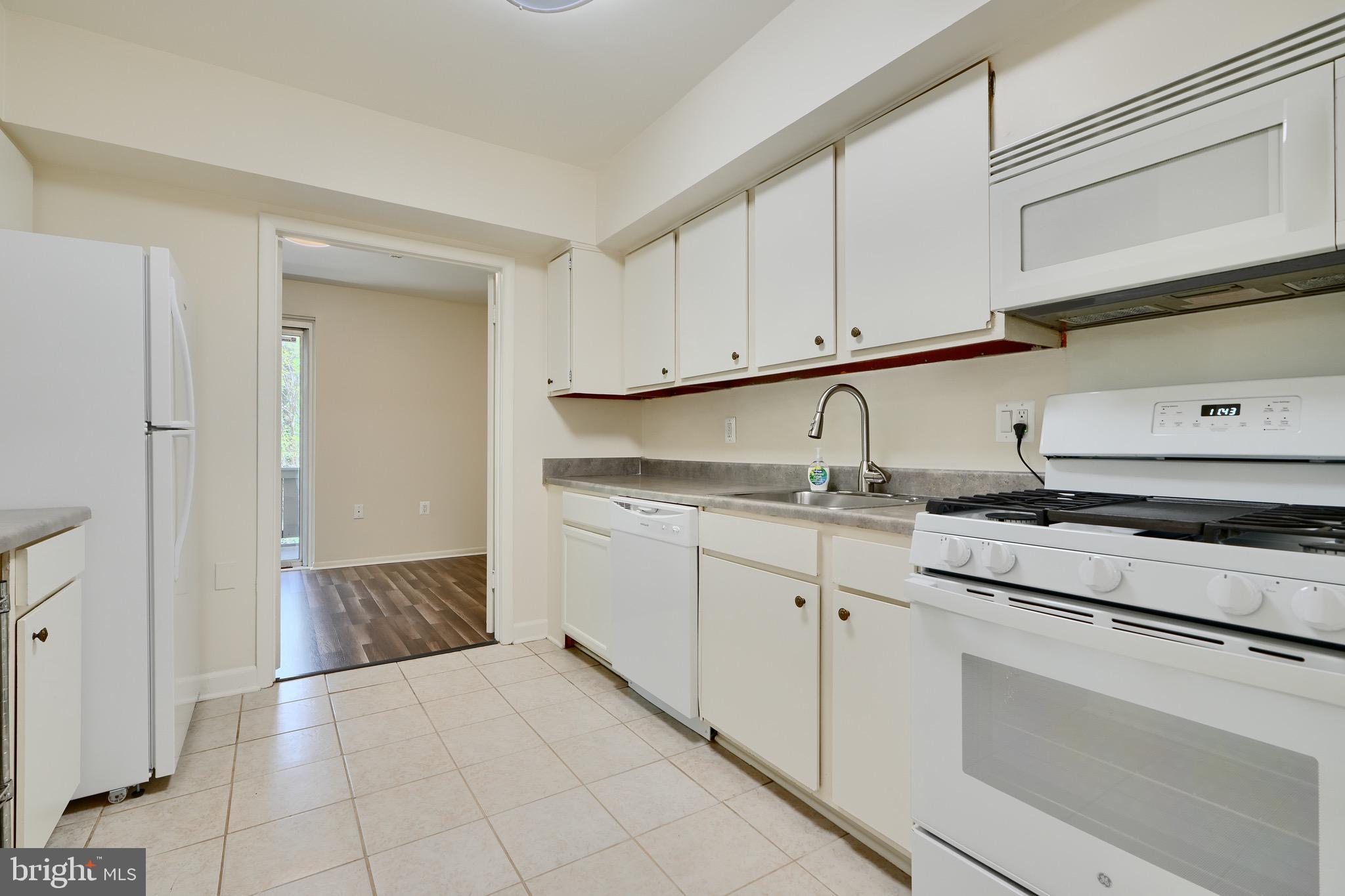 DUNN'S GROVE - Residential