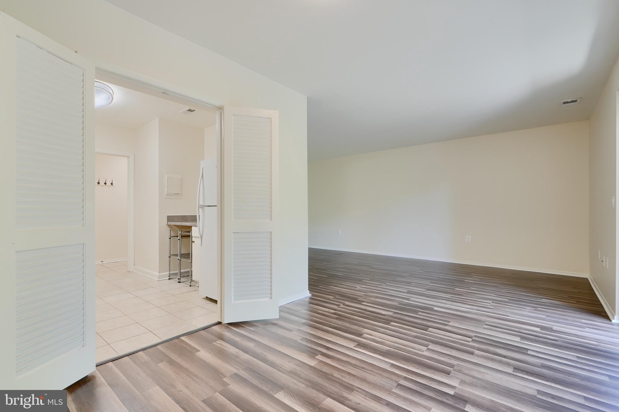 DUNN'S GROVE - Residential