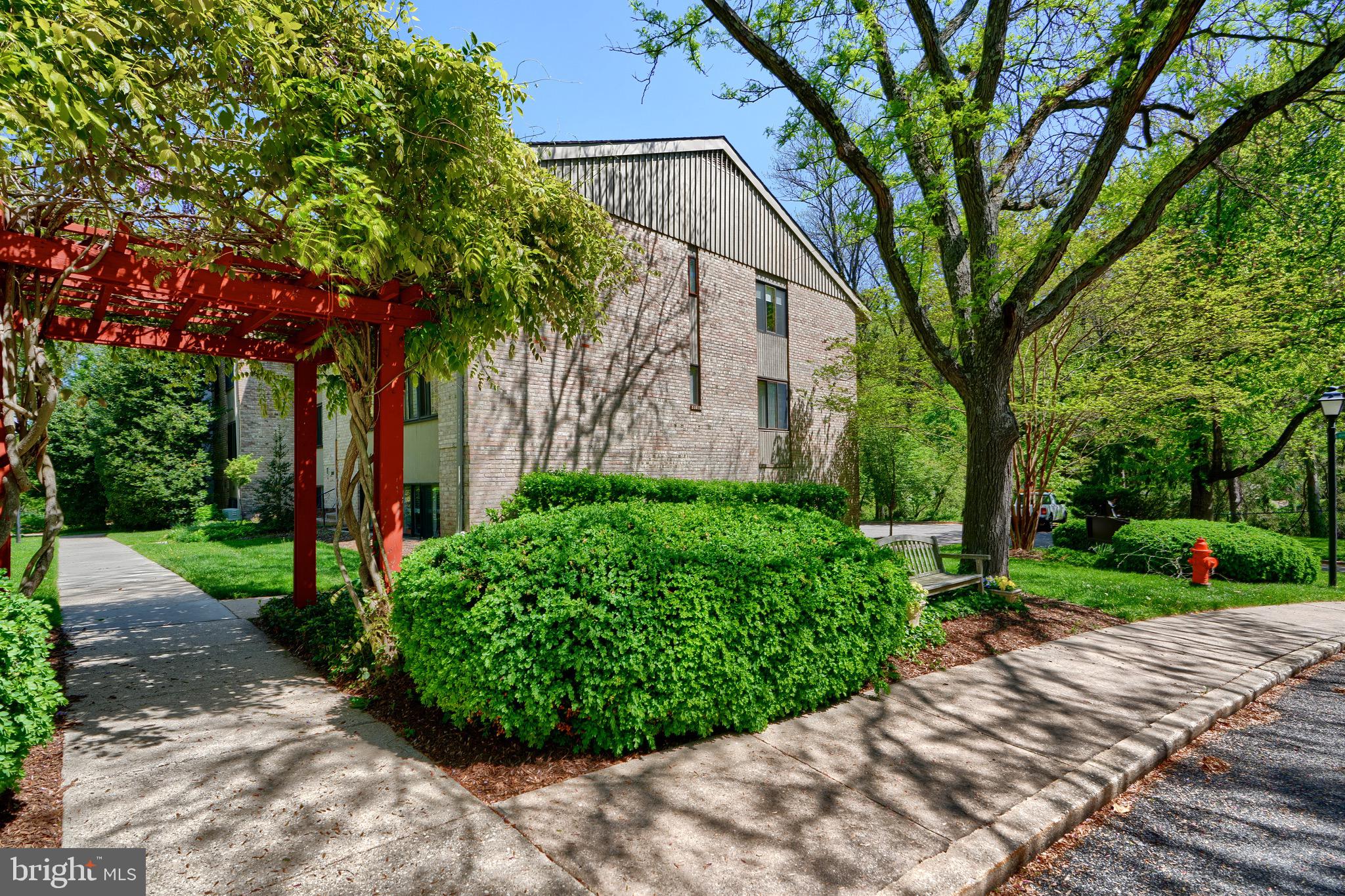 DUNN'S GROVE - Residential