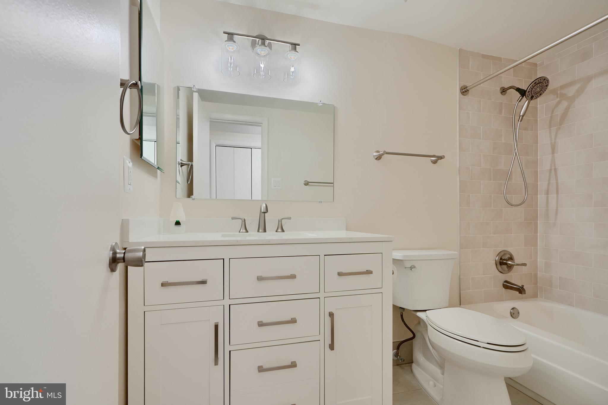 DUNN'S GROVE - Residential