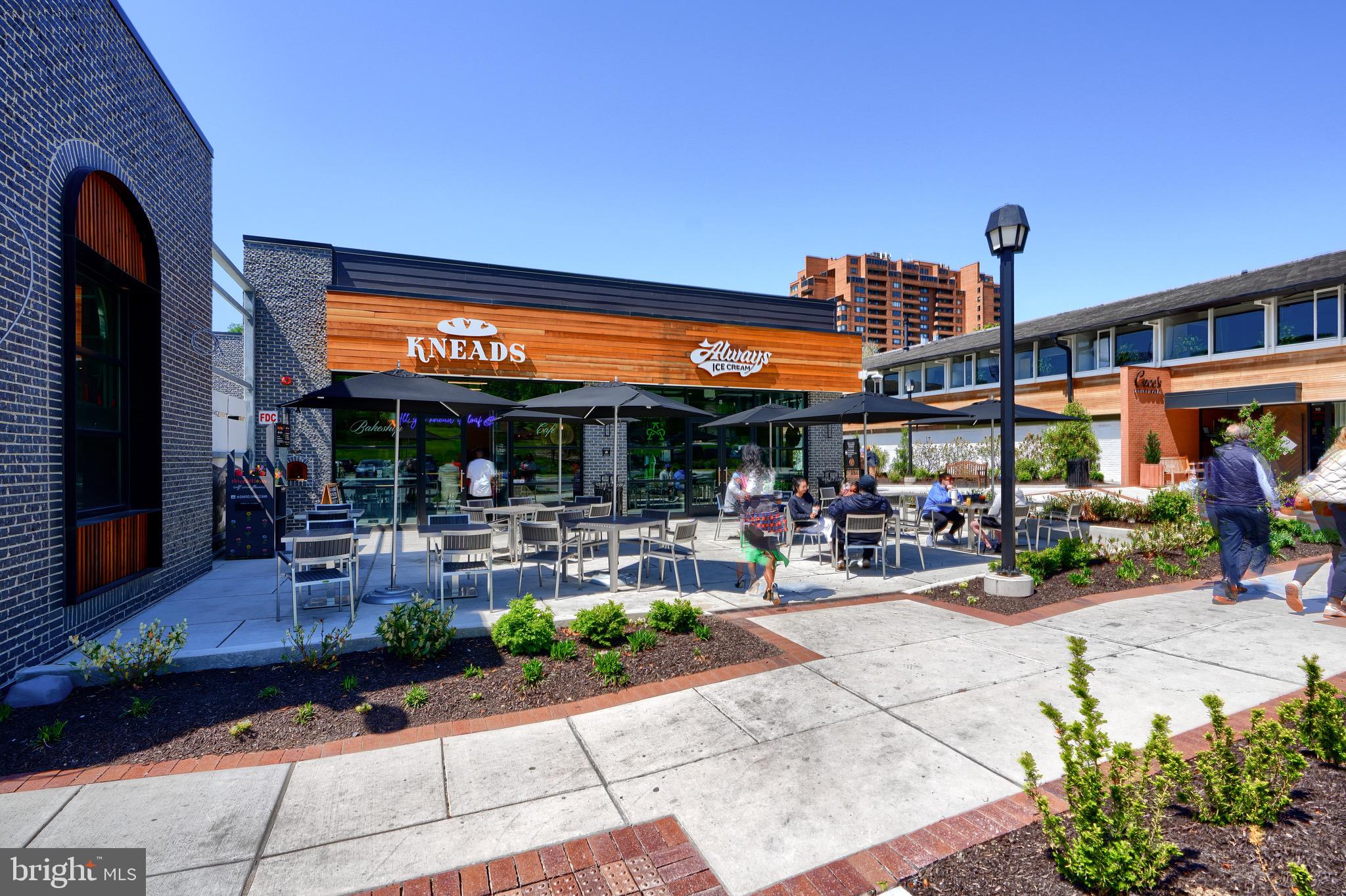 DUNN'S GROVE - Residential