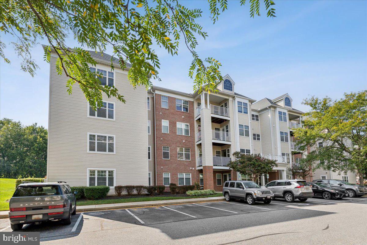 4550 CHAUCER WAY 104
