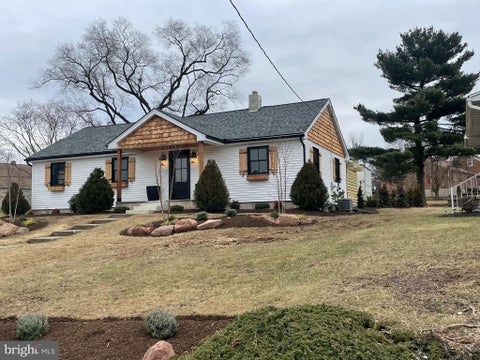 Homes For Rent - 803 Fritz Avenue<br/> READING, PA 19607