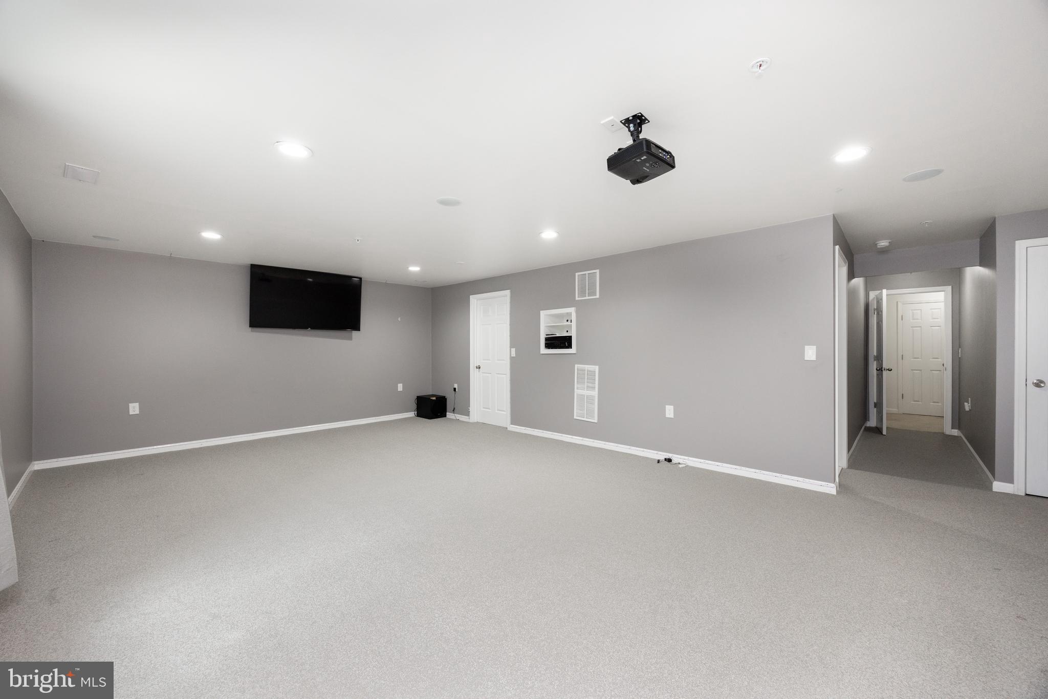 PROVIDENCE CORNER - Residential Lease