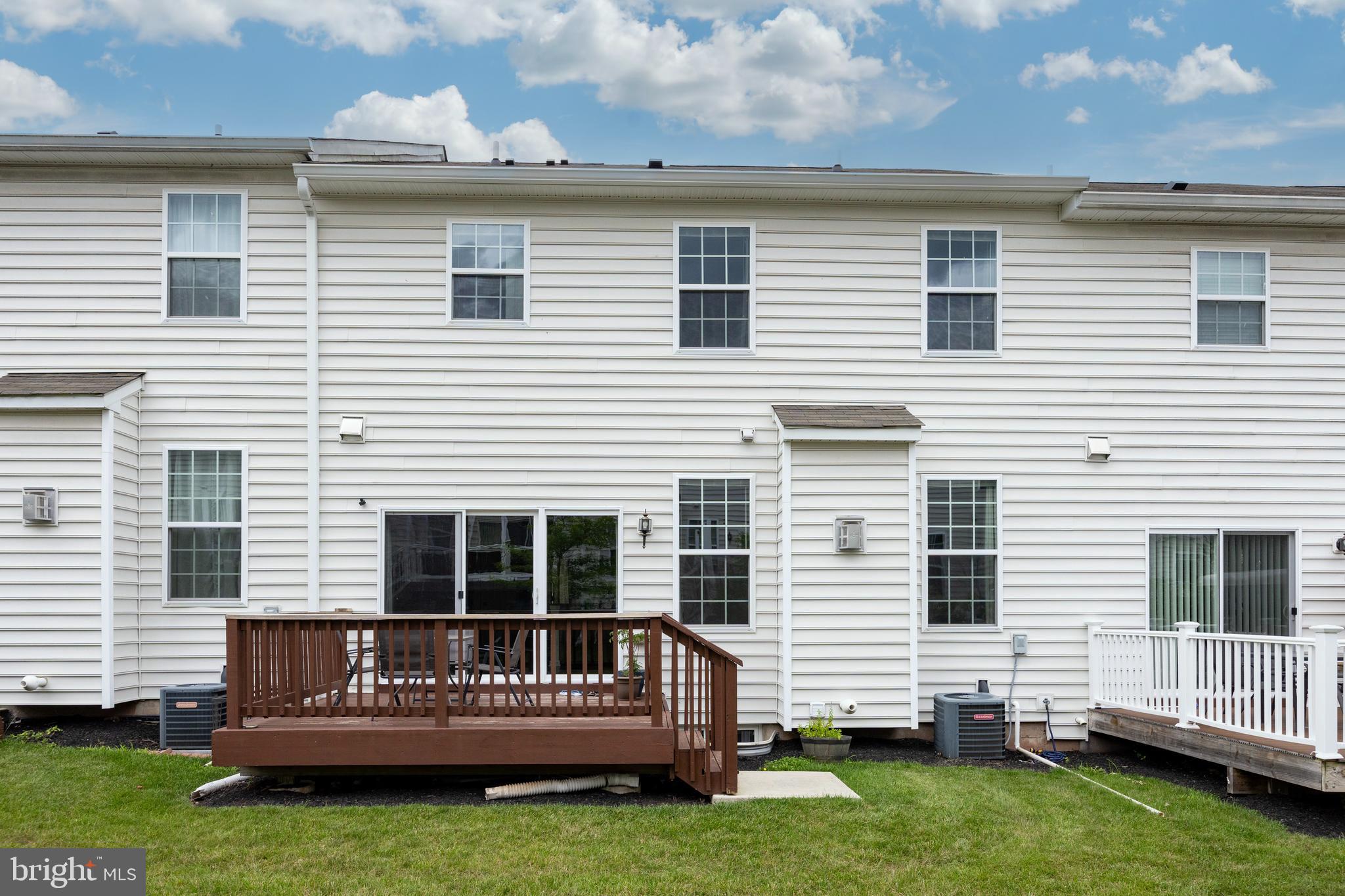 PROVIDENCE CORNER - Residential Lease