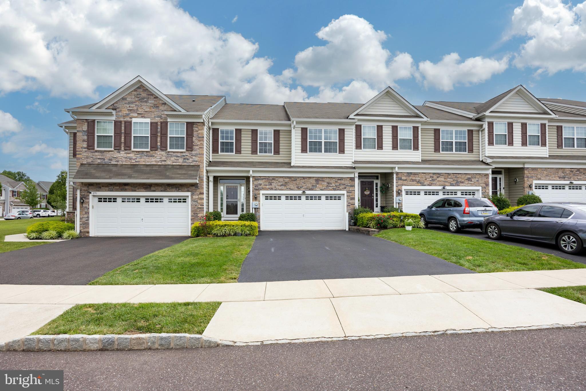 PROVIDENCE CORNER - Residential Lease