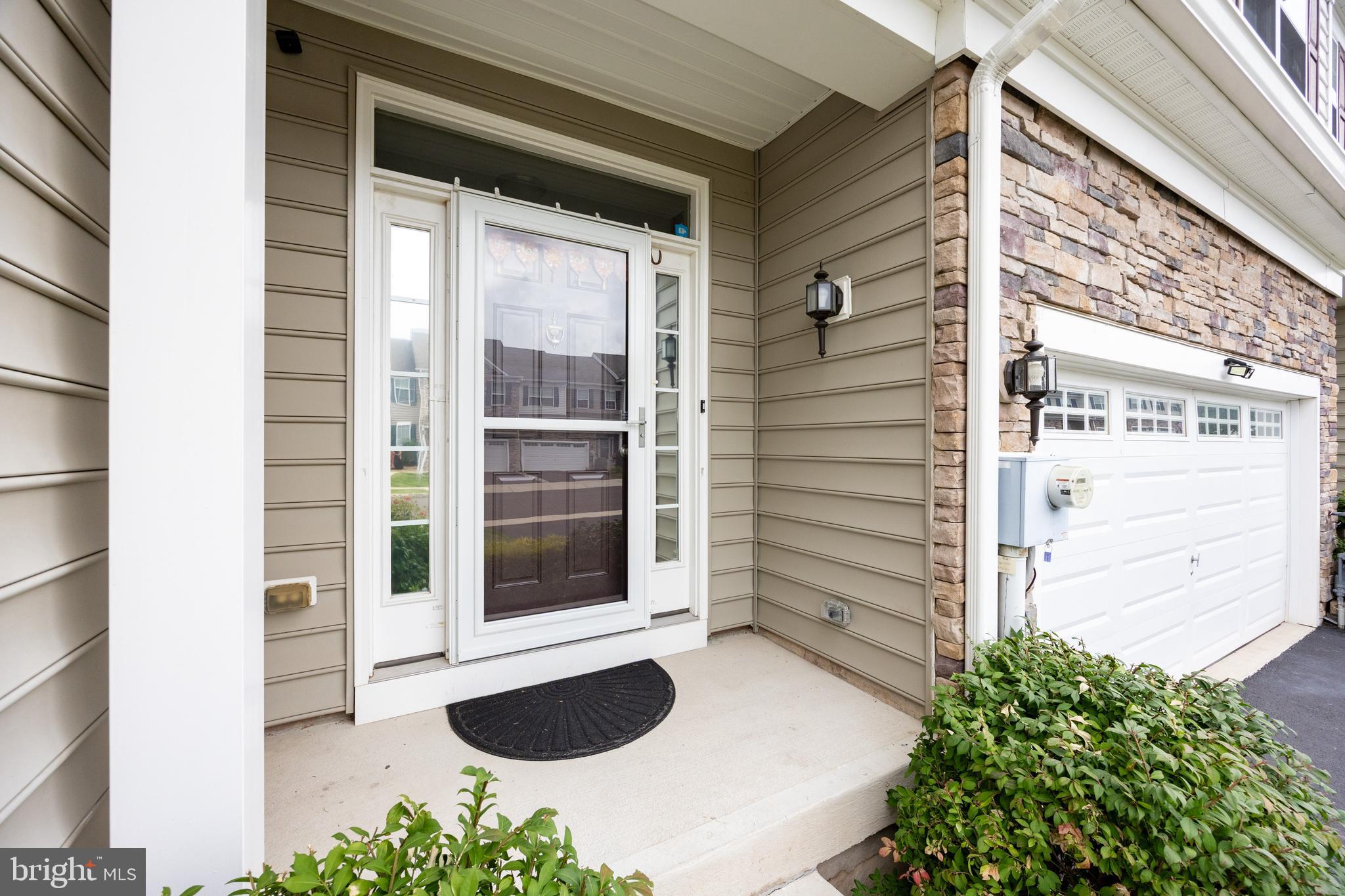 PROVIDENCE CORNER - Residential Lease