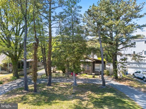 Photo of 5 Henlopen Avenue, REHOBOTH BEACH, DE 19971 (MLS # DESU2110648)