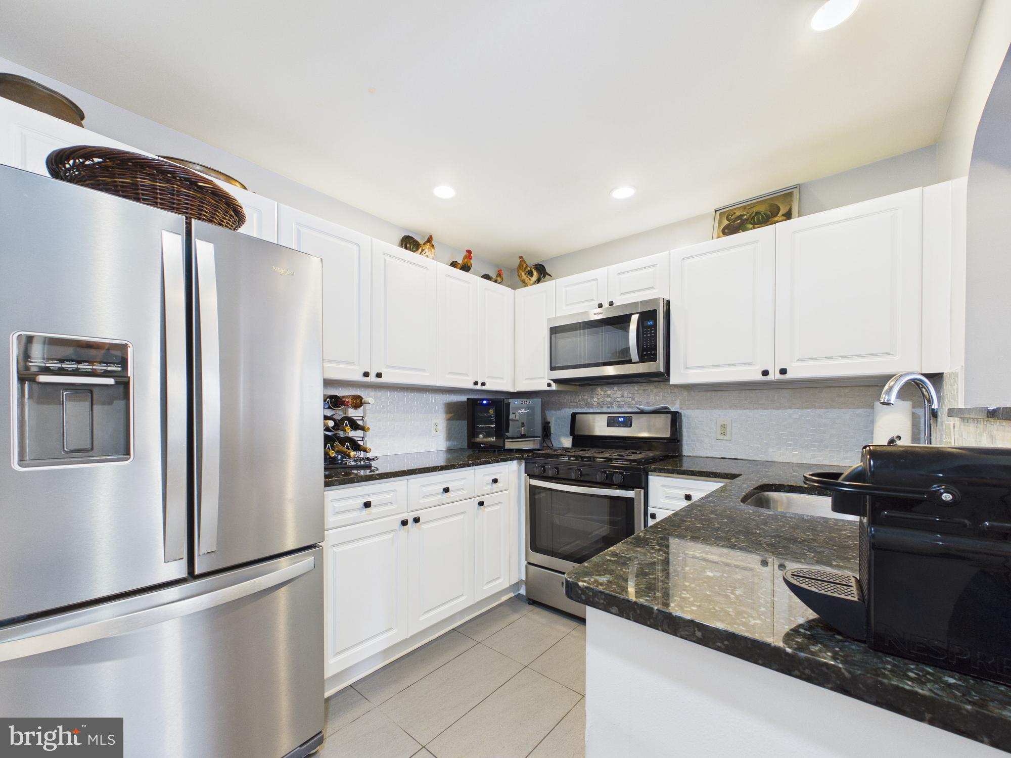 LILLIAN COURT AT TYSONS 11 - Residential