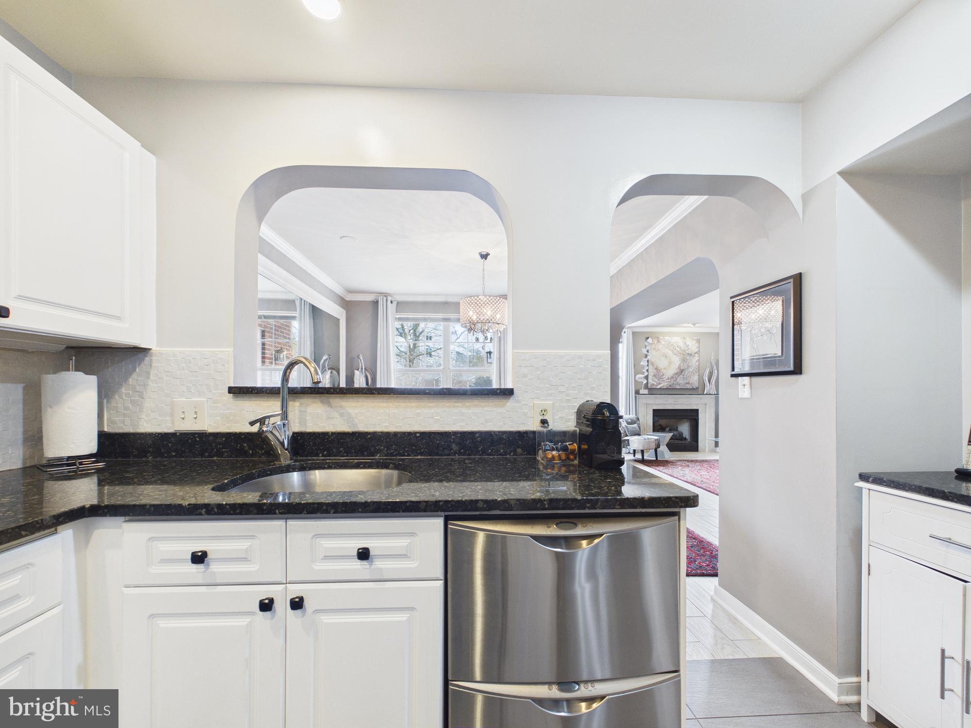 LILLIAN COURT AT TYSONS 11 - Residential