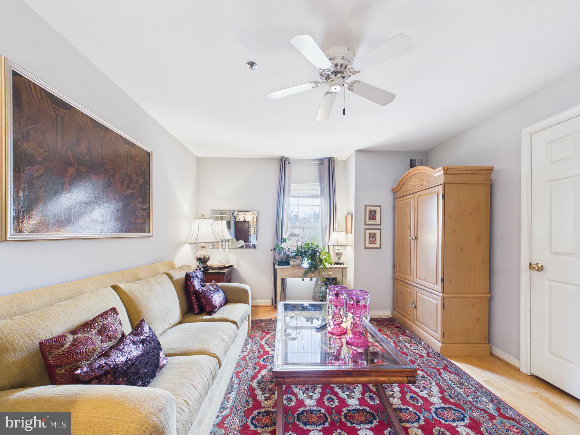 LILLIAN COURT AT TYSONS 11 - Residential