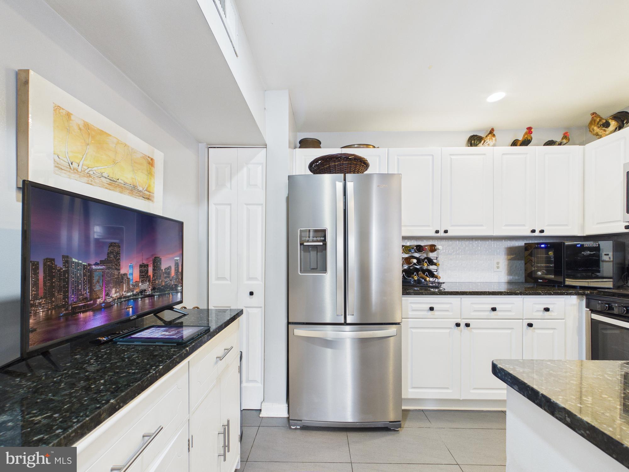 LILLIAN COURT AT TYSONS 11 - Residential