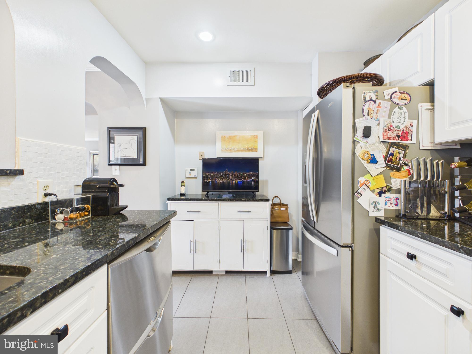 LILLIAN COURT AT TYSONS 11 - Residential