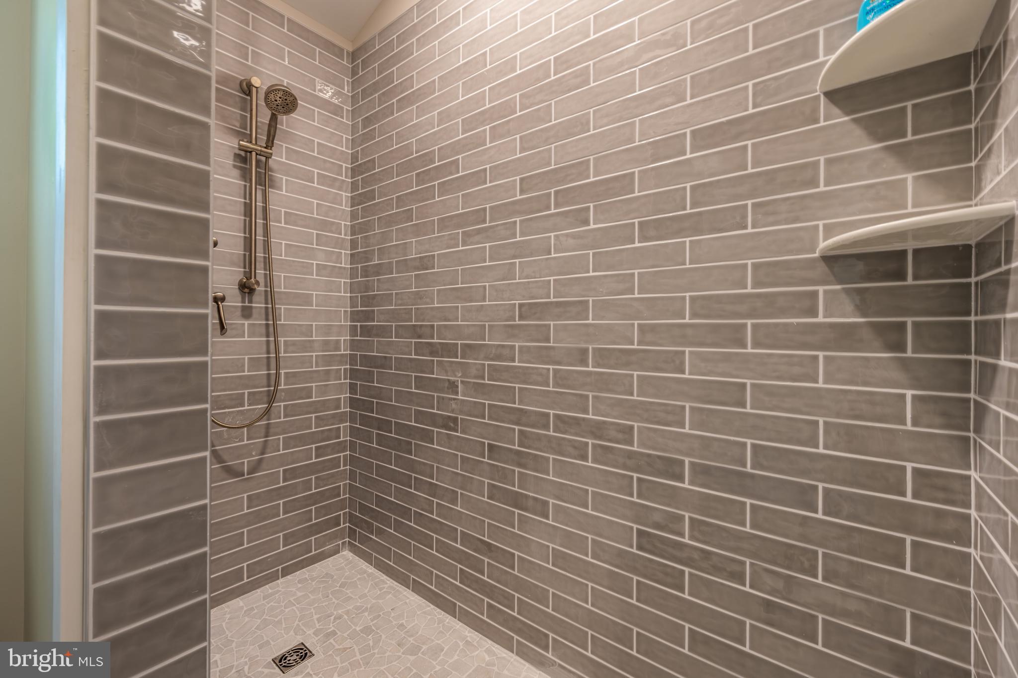 TOLCHESTER - Residential