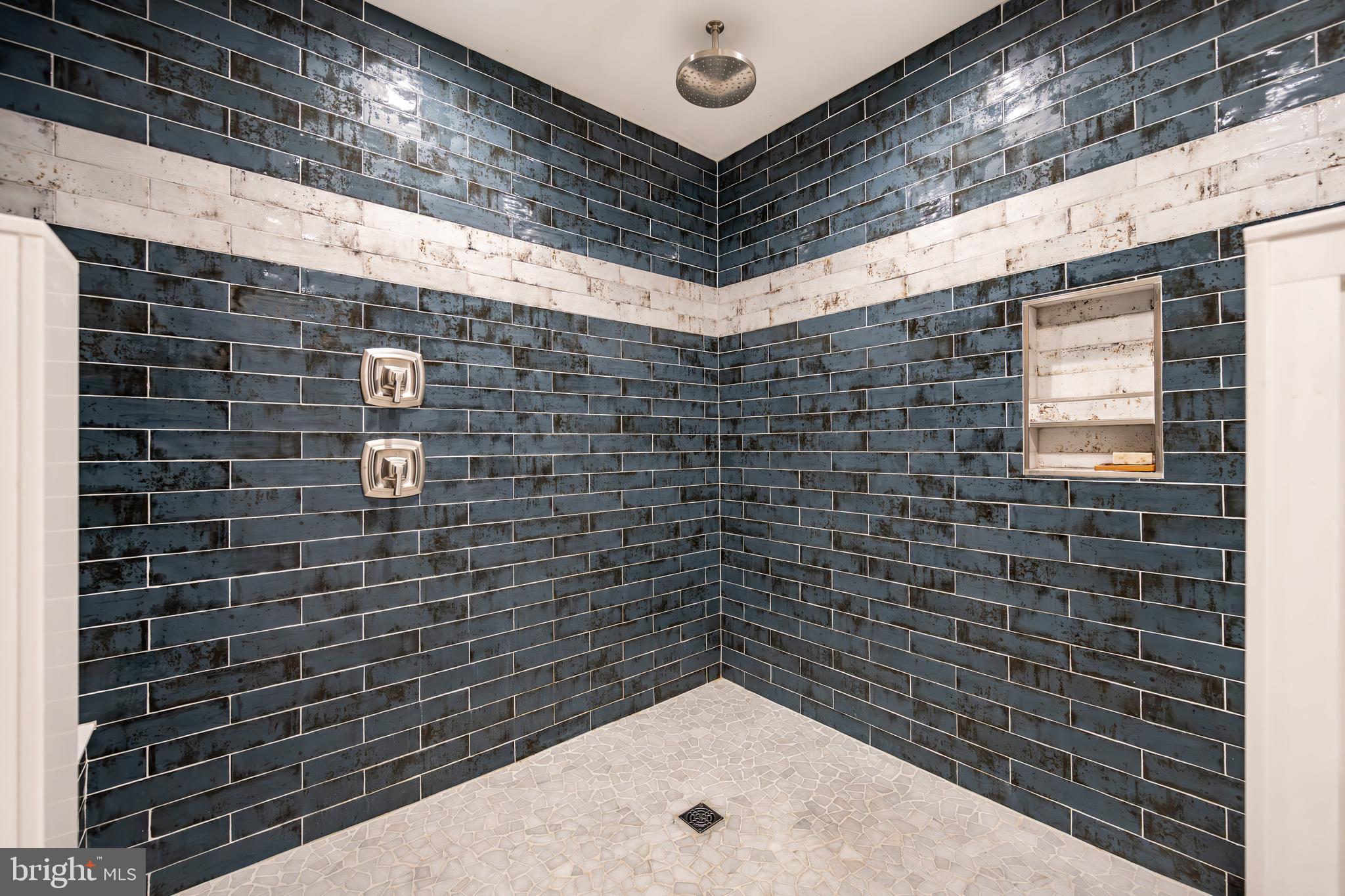 TOLCHESTER - Residential