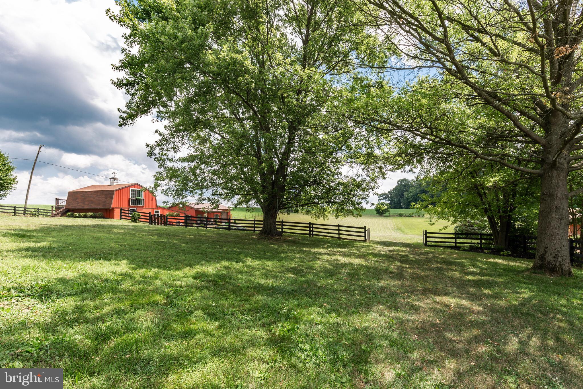 HAMPSTEAD - Residential