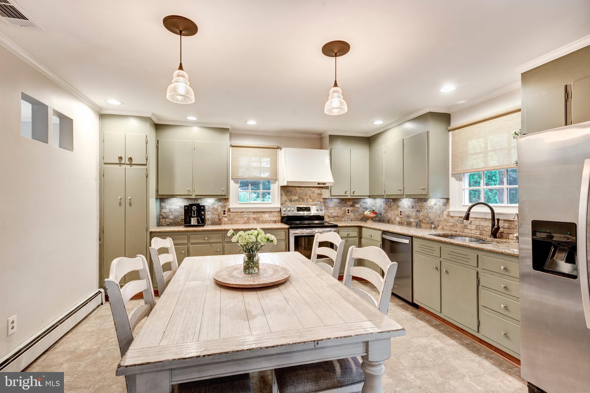 HAMPSTEAD - Residential