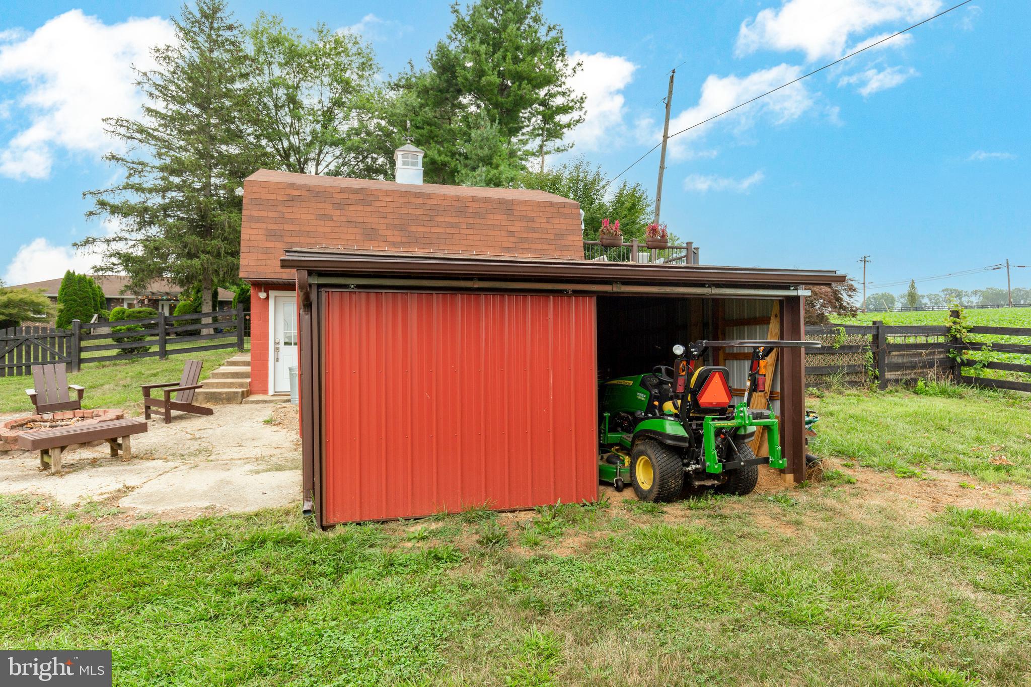 HAMPSTEAD - Residential