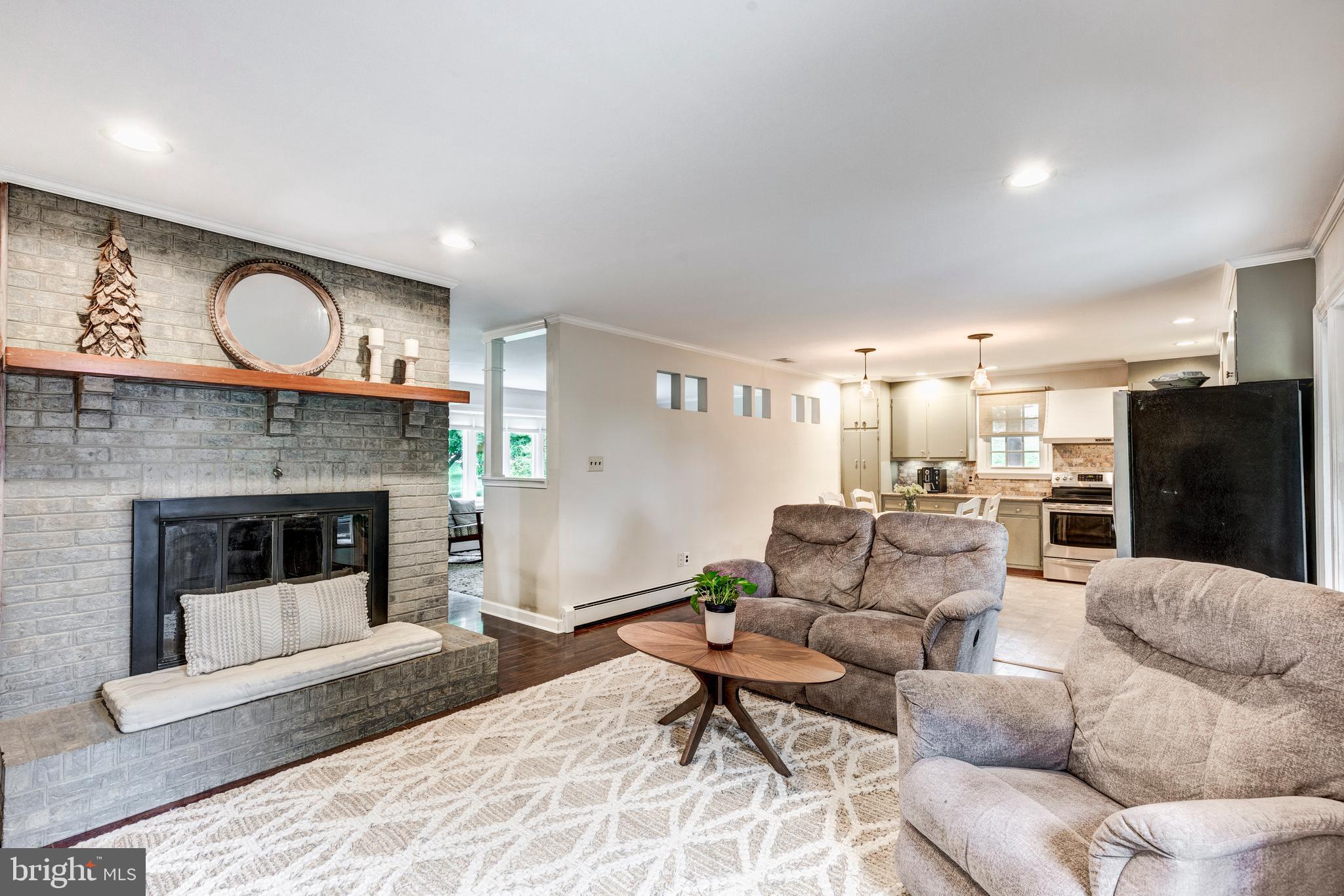 HAMPSTEAD - Residential