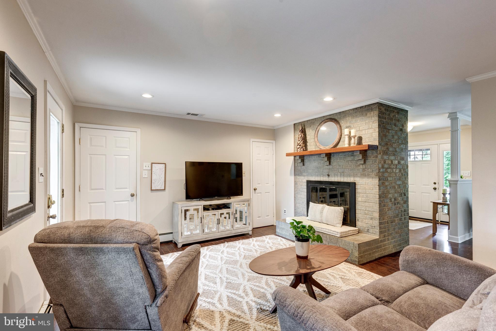 HAMPSTEAD - Residential