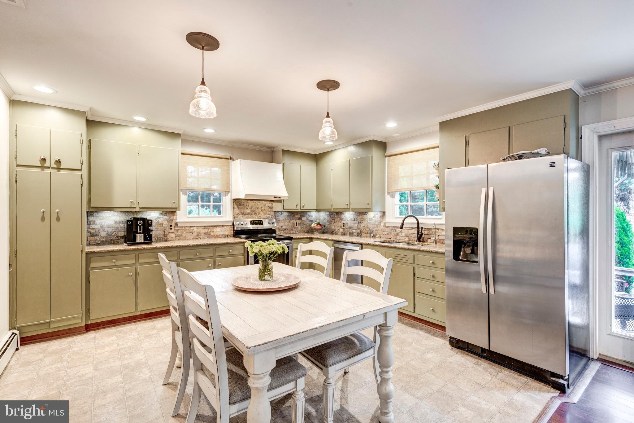 HAMPSTEAD - Residential