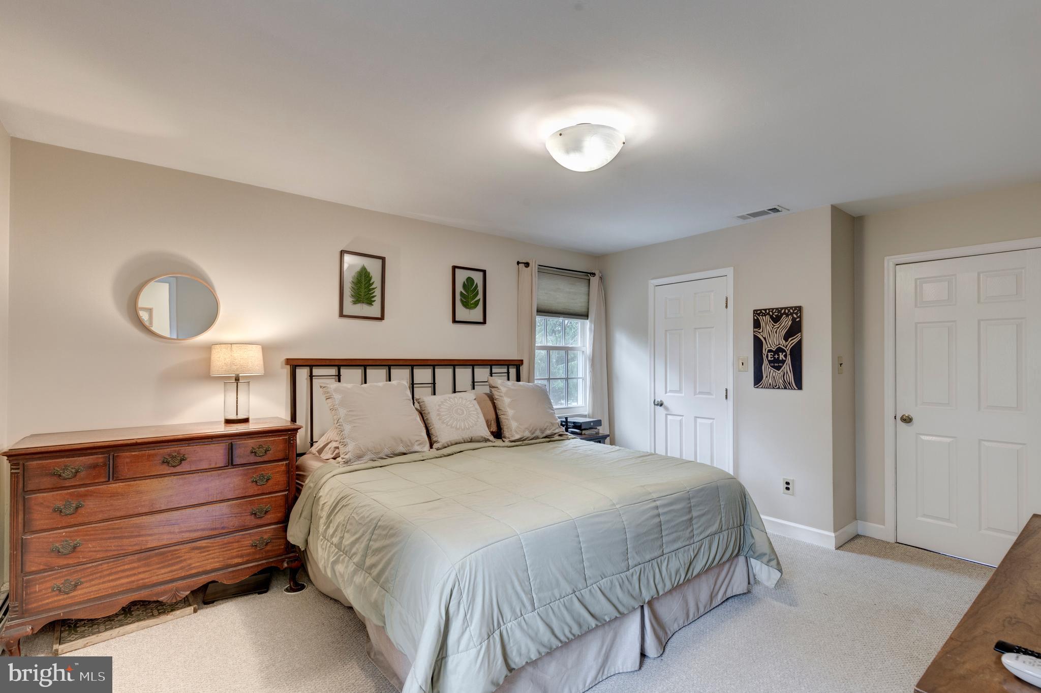 HAMPSTEAD - Residential