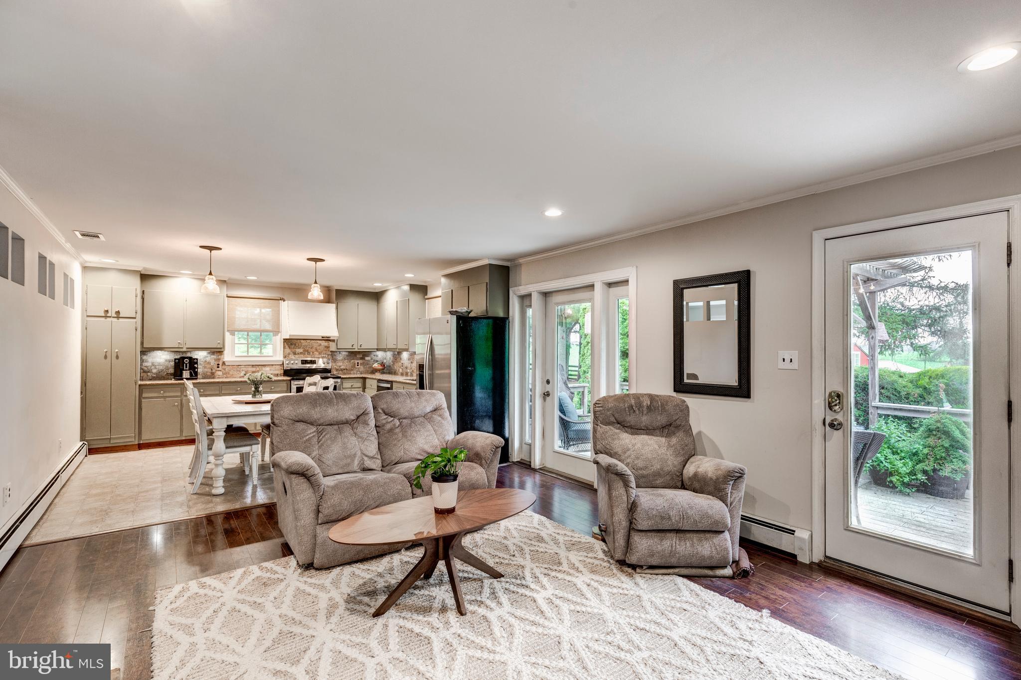 HAMPSTEAD - Residential