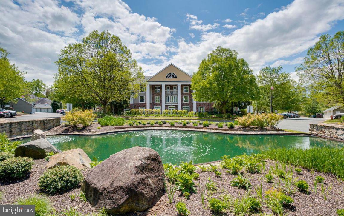 ENGLISH COUNTRY MANOR - Residential