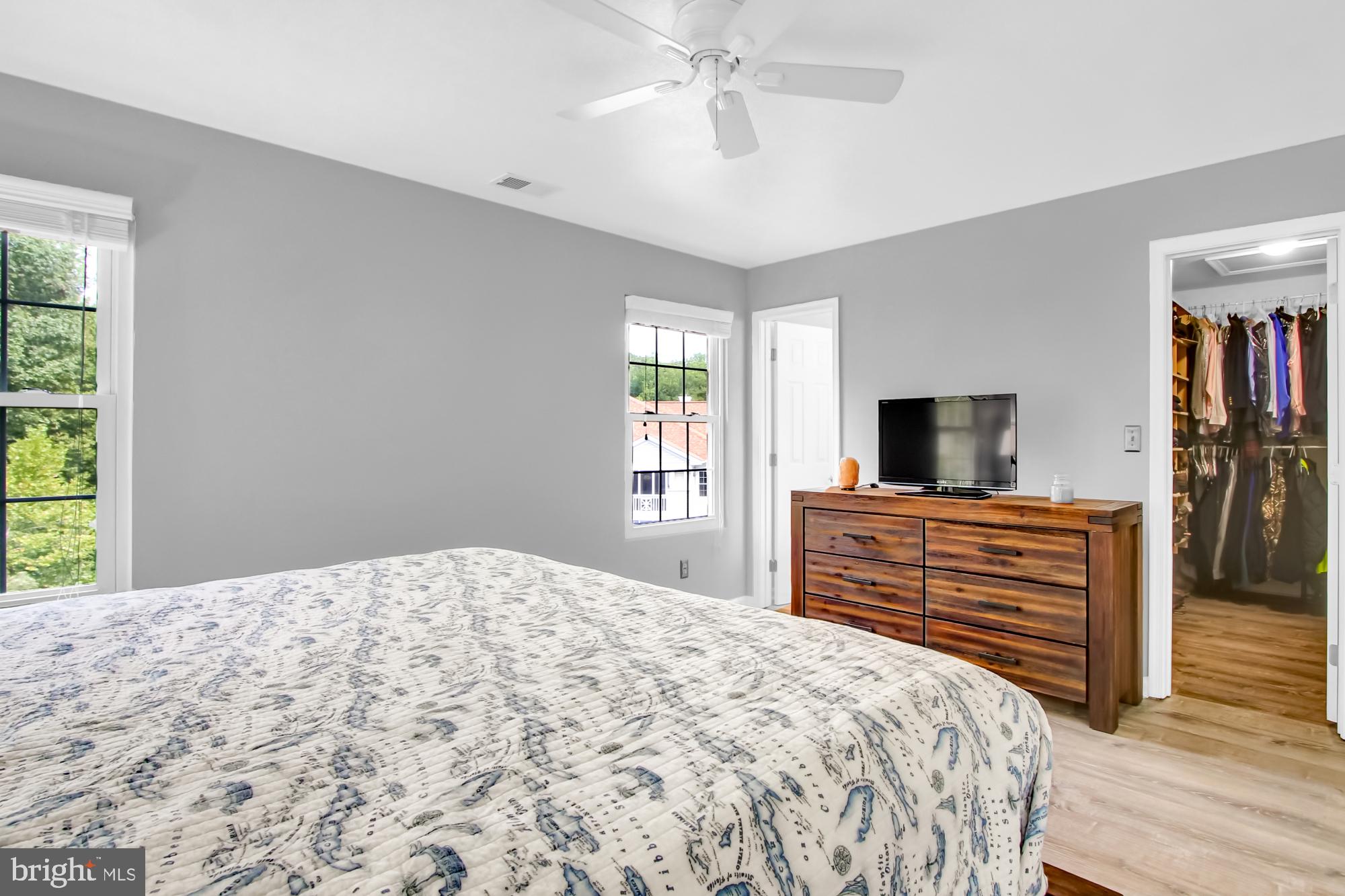 ENGLISH COUNTRY MANOR - Residential