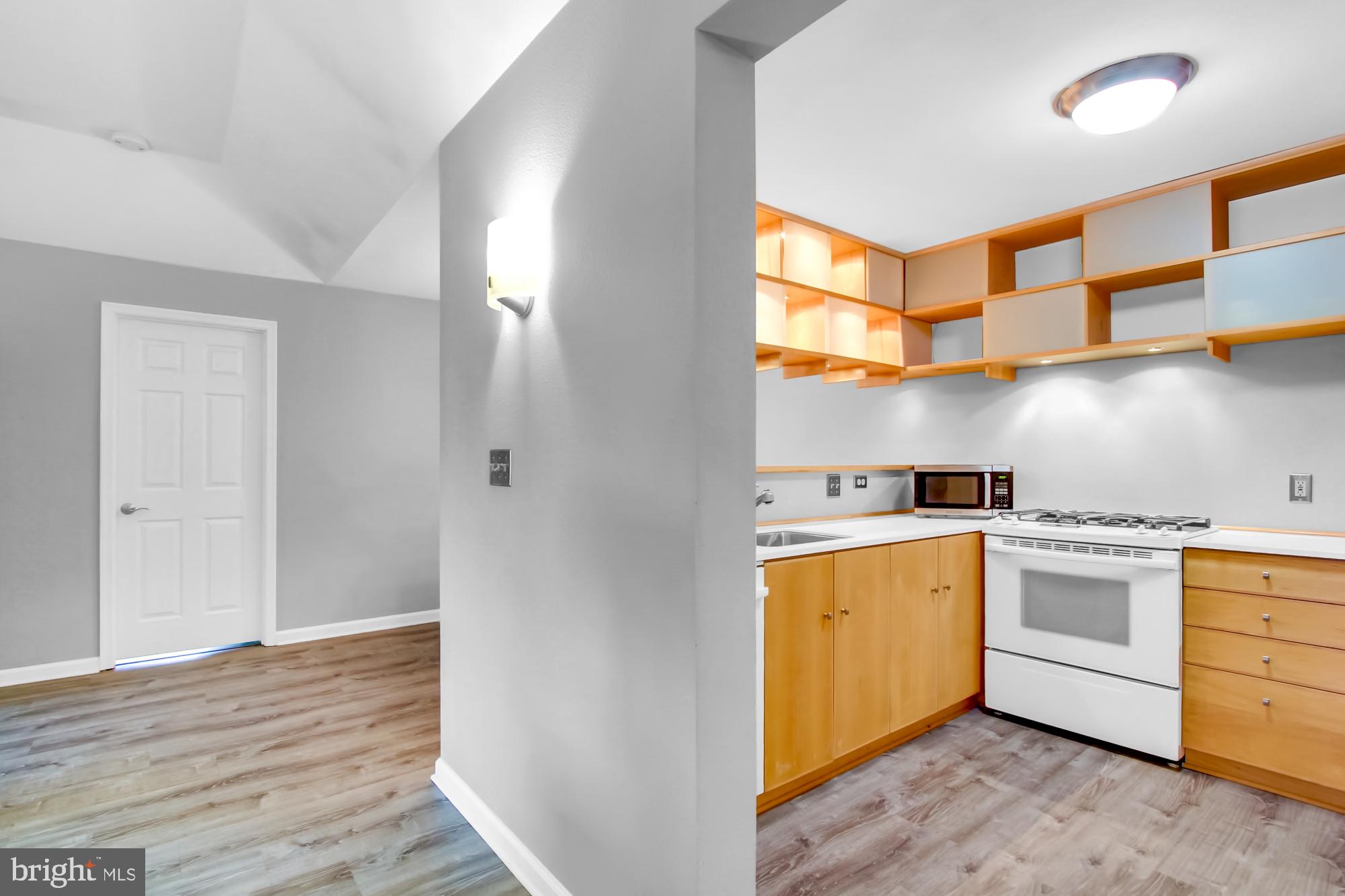 ENGLISH COUNTRY MANOR - Residential