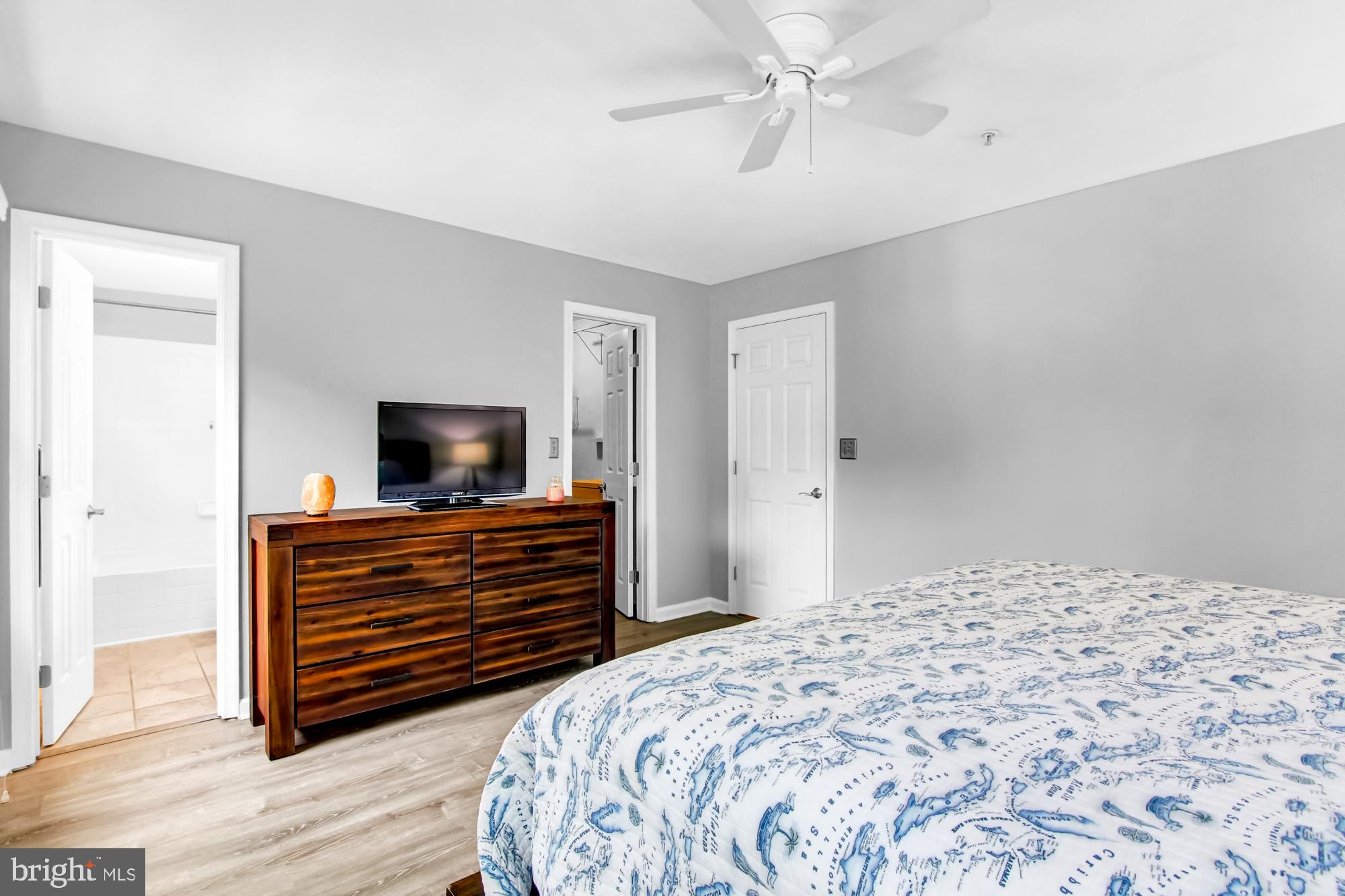 ENGLISH COUNTRY MANOR - Residential