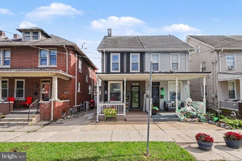 Townhouse For Sale - 426 Herman Avenue<br/> Cumberland County, LEMOYNE, PA 17043