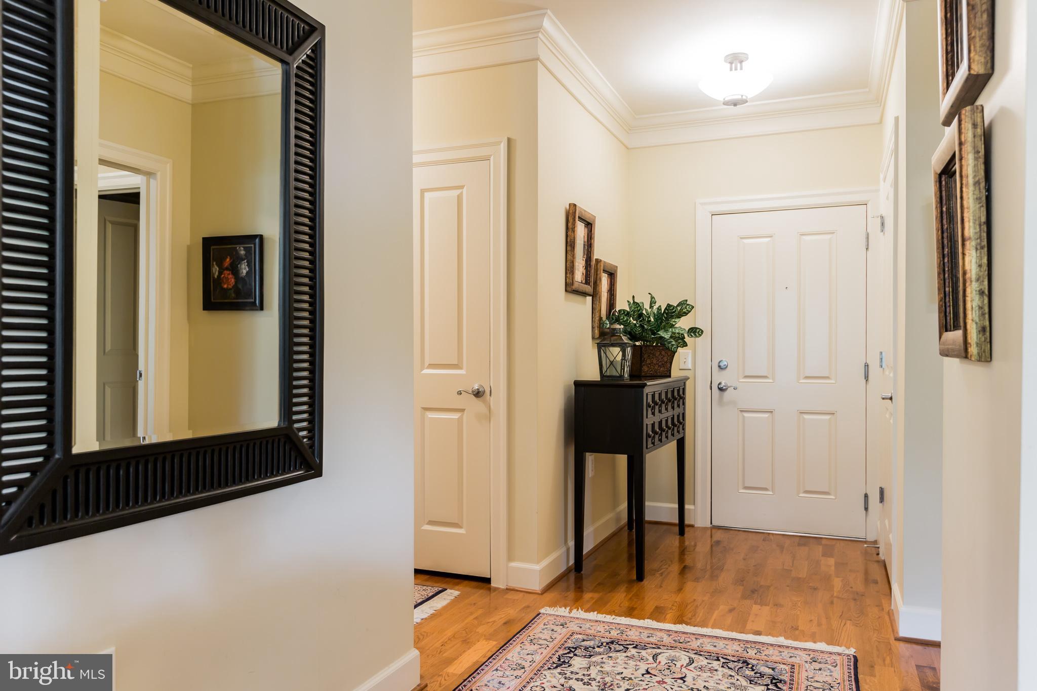 TERRAZZA NEWTOWN SQR - Residential