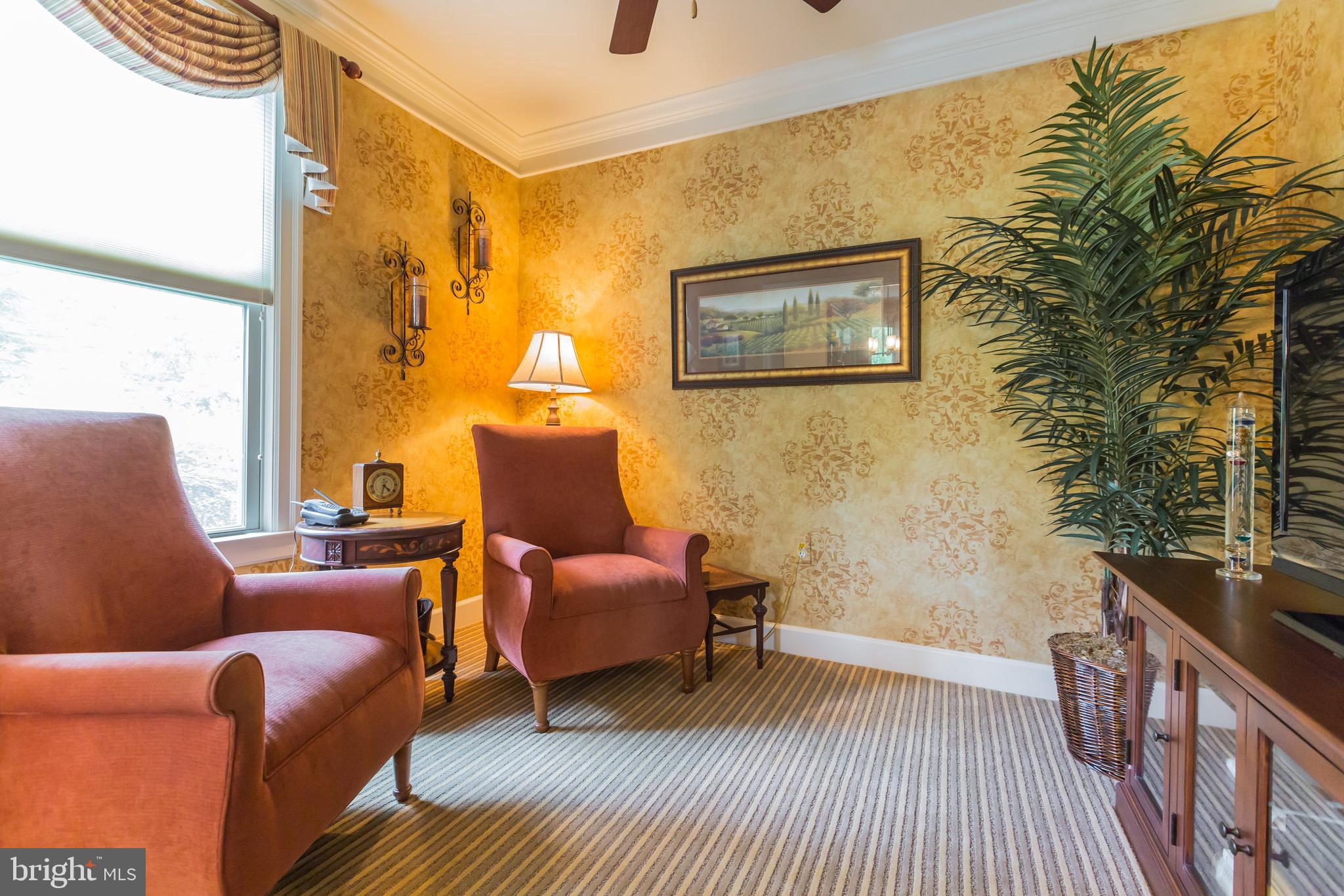 TERRAZZA NEWTOWN SQR - Residential