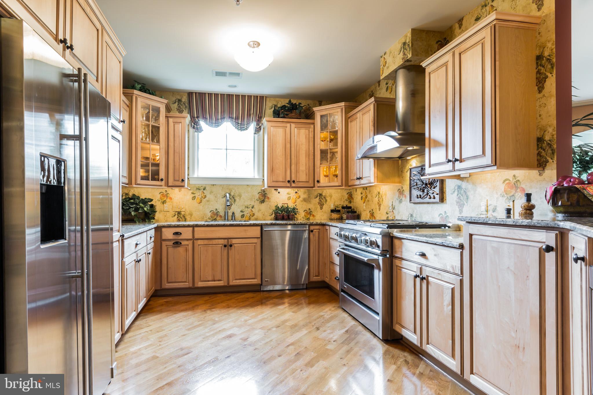 TERRAZZA NEWTOWN SQR - Residential