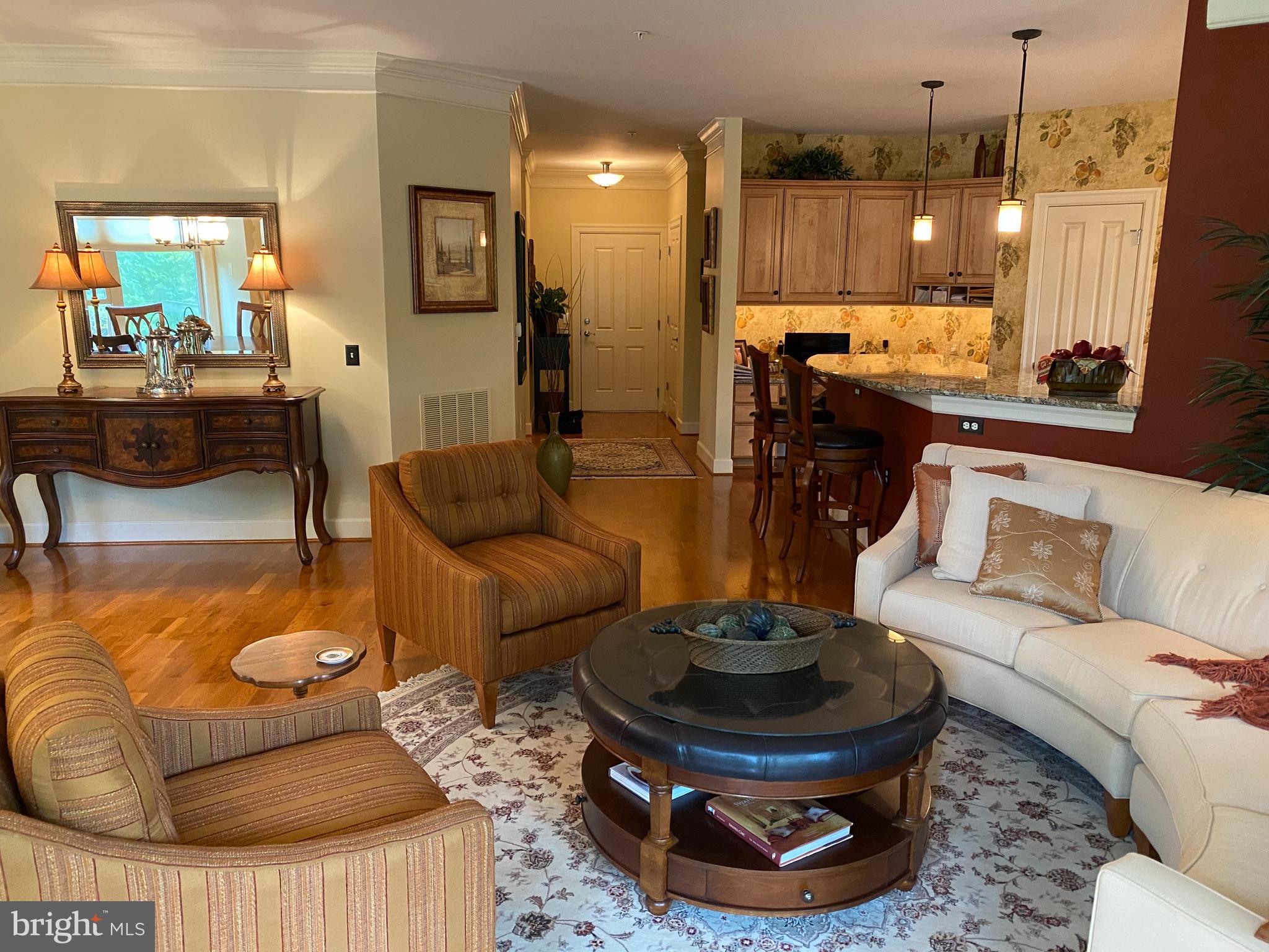 TERRAZZA NEWTOWN SQR - Residential