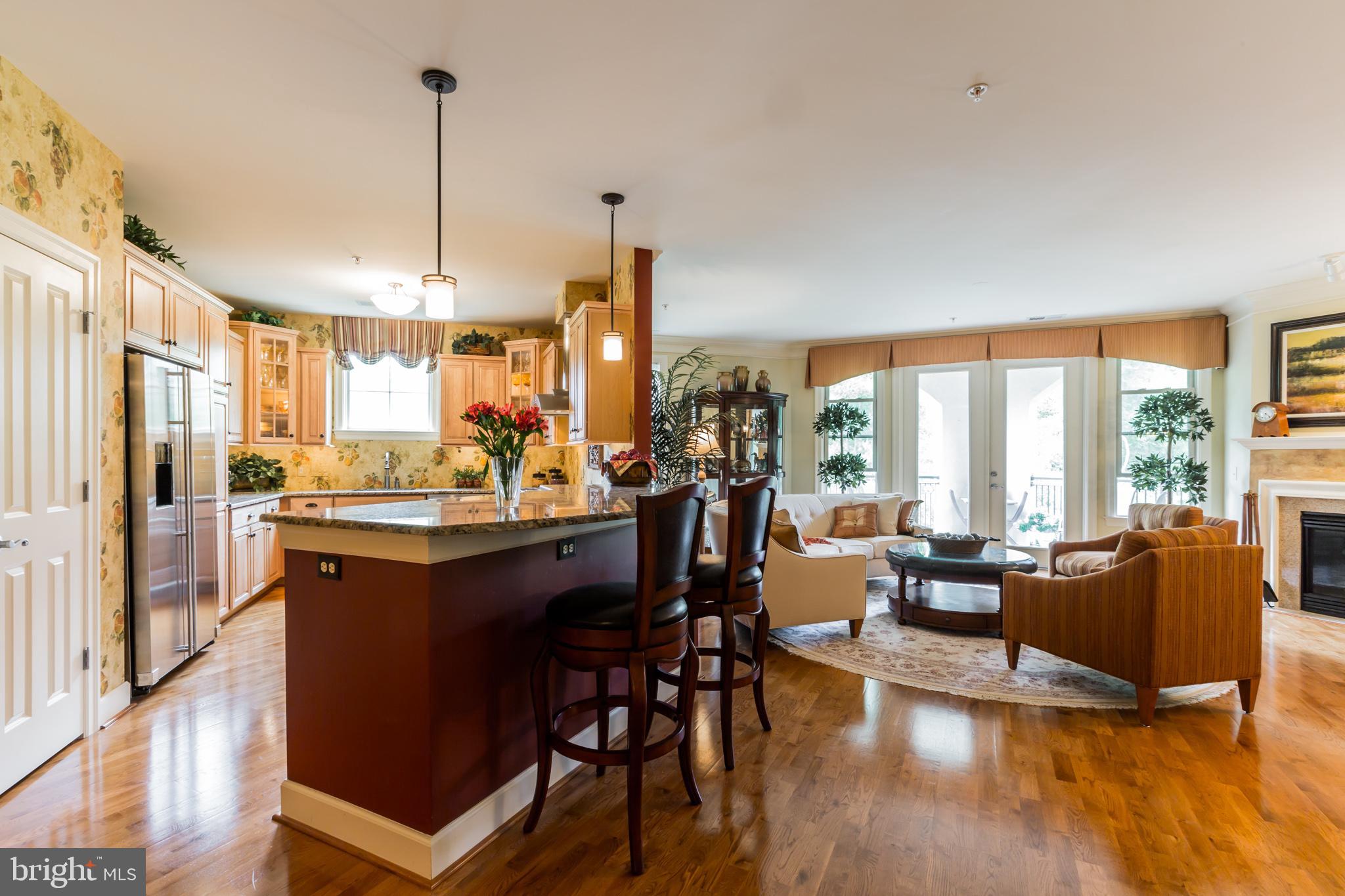 TERRAZZA NEWTOWN SQR - Residential