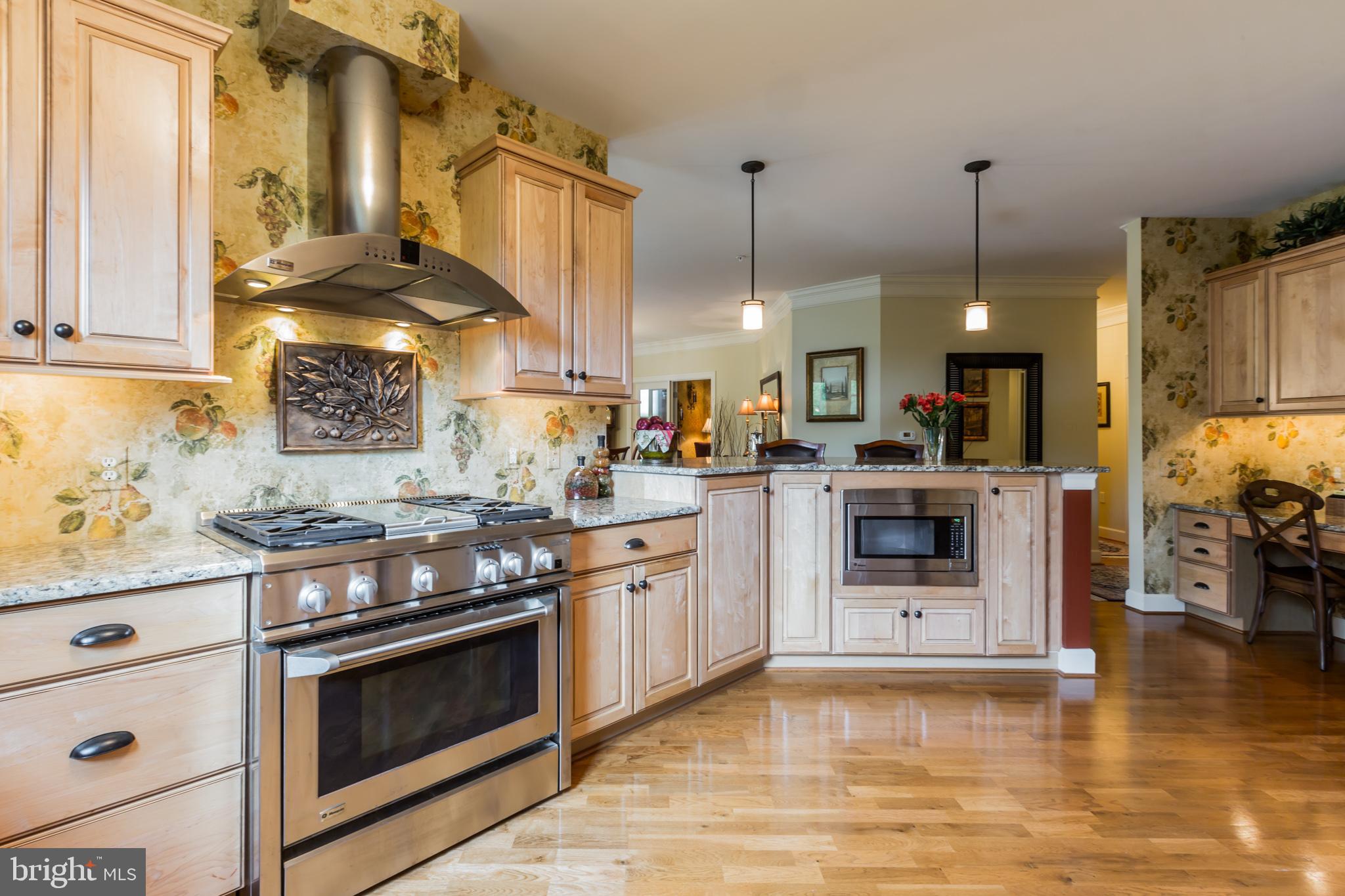 TERRAZZA NEWTOWN SQR - Residential