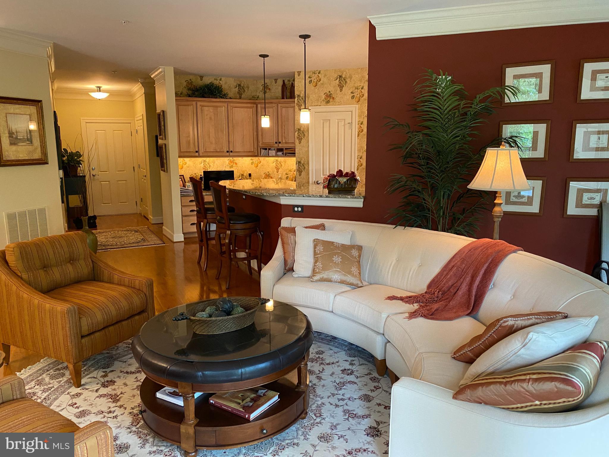 TERRAZZA NEWTOWN SQR - Residential