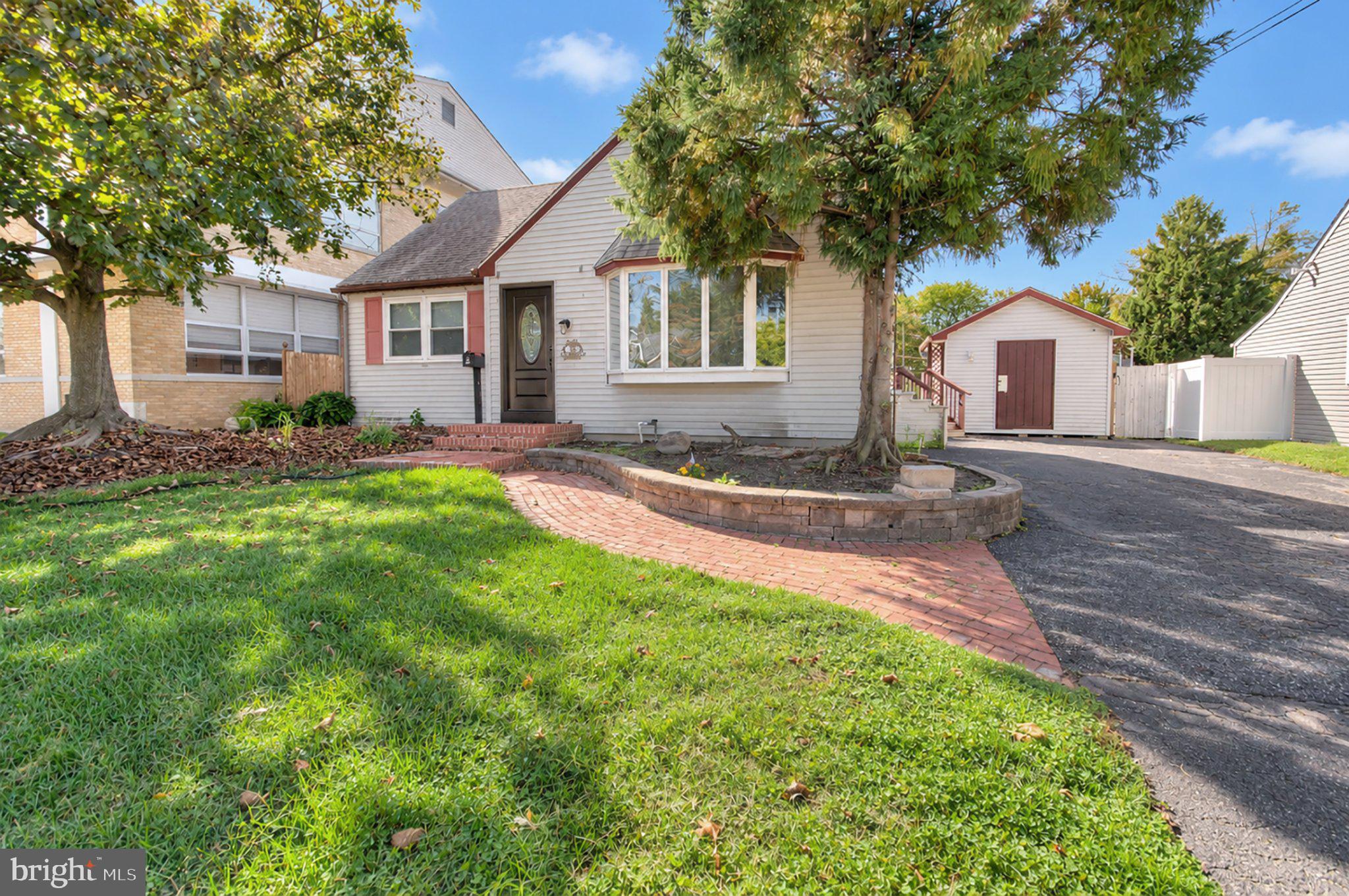 134 W GLOUCESTER PIKE
