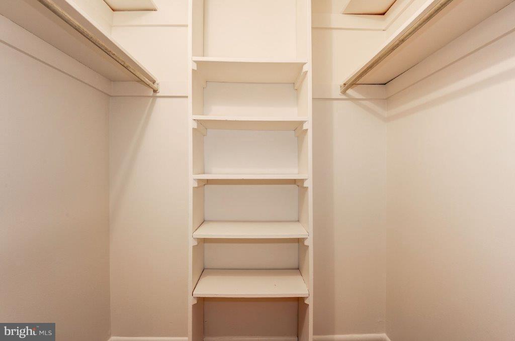 SHADOWOOD - Residential