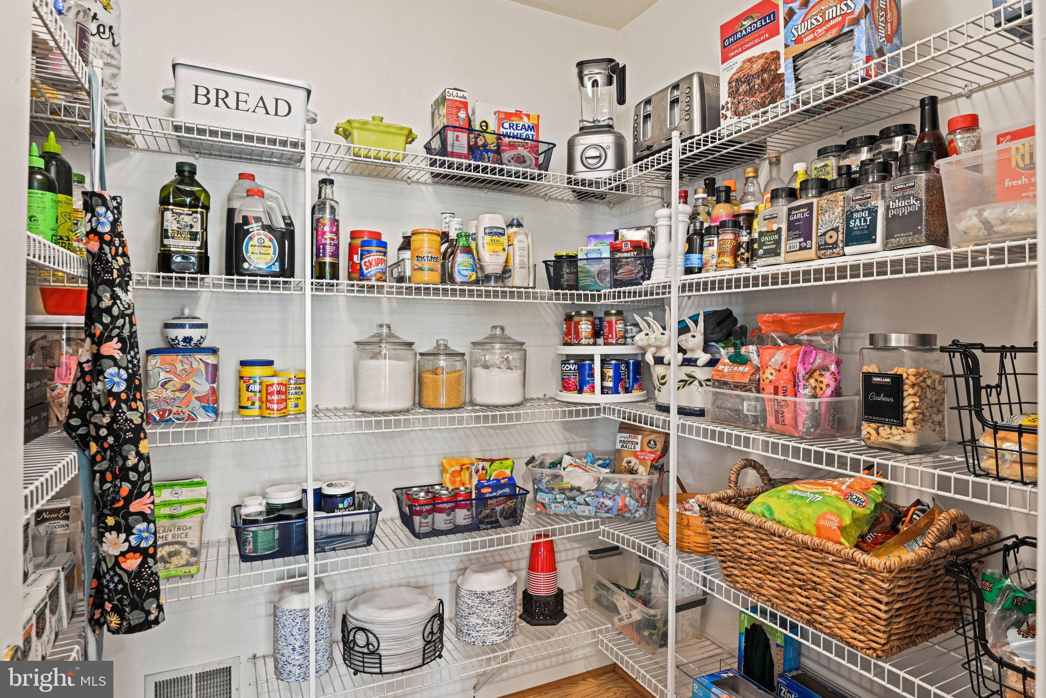 OAK HILL ESTATES - Residential