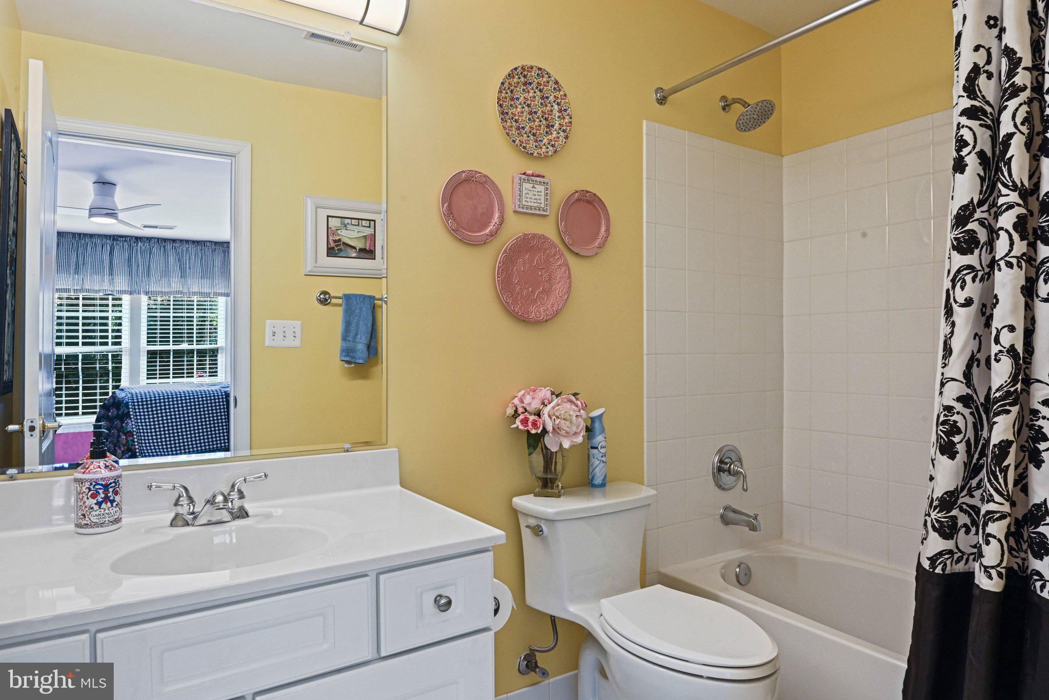 OAK HILL ESTATES - Residential