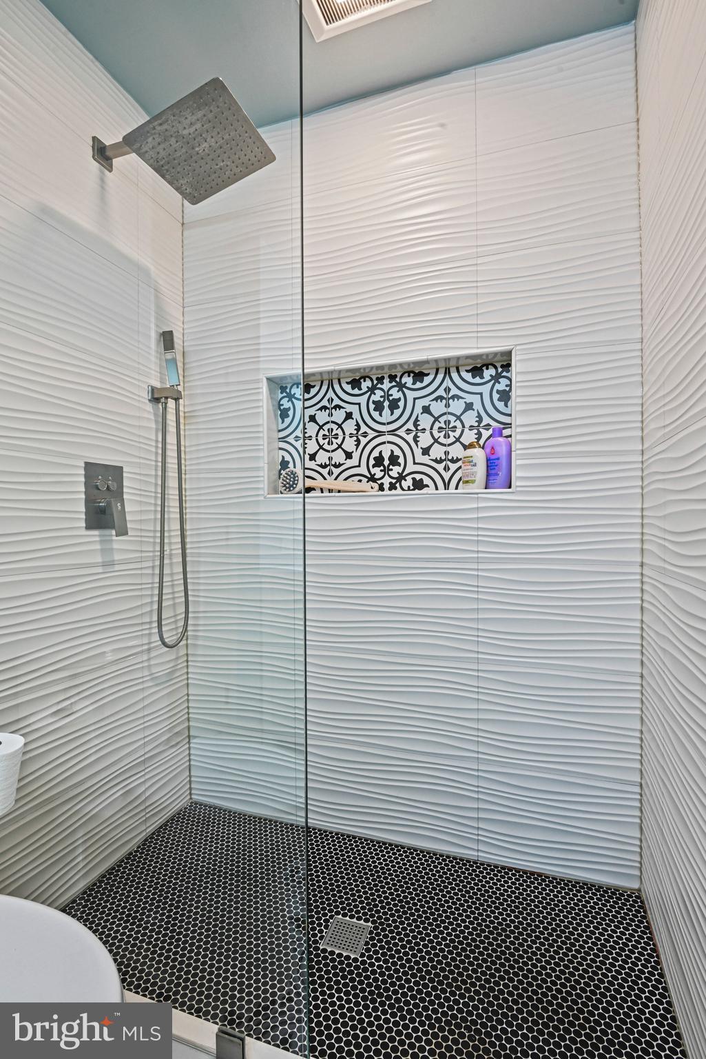 OAK HILL ESTATES - Residential