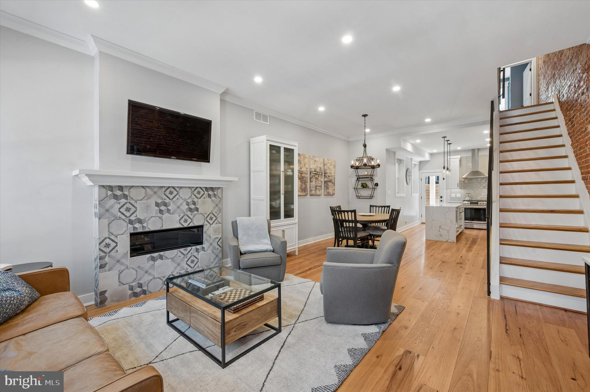 851 N RINGGOLD STREET