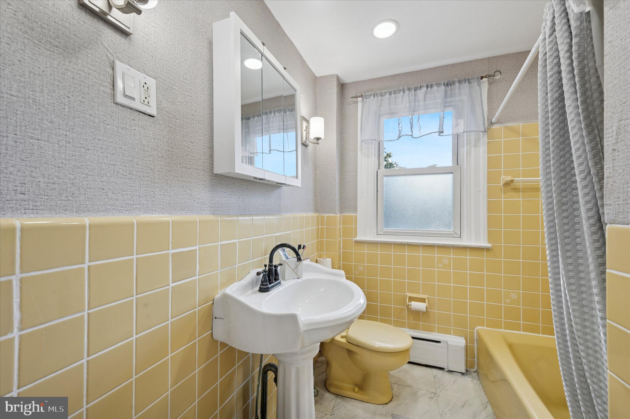 DREXEL HILL - Residential