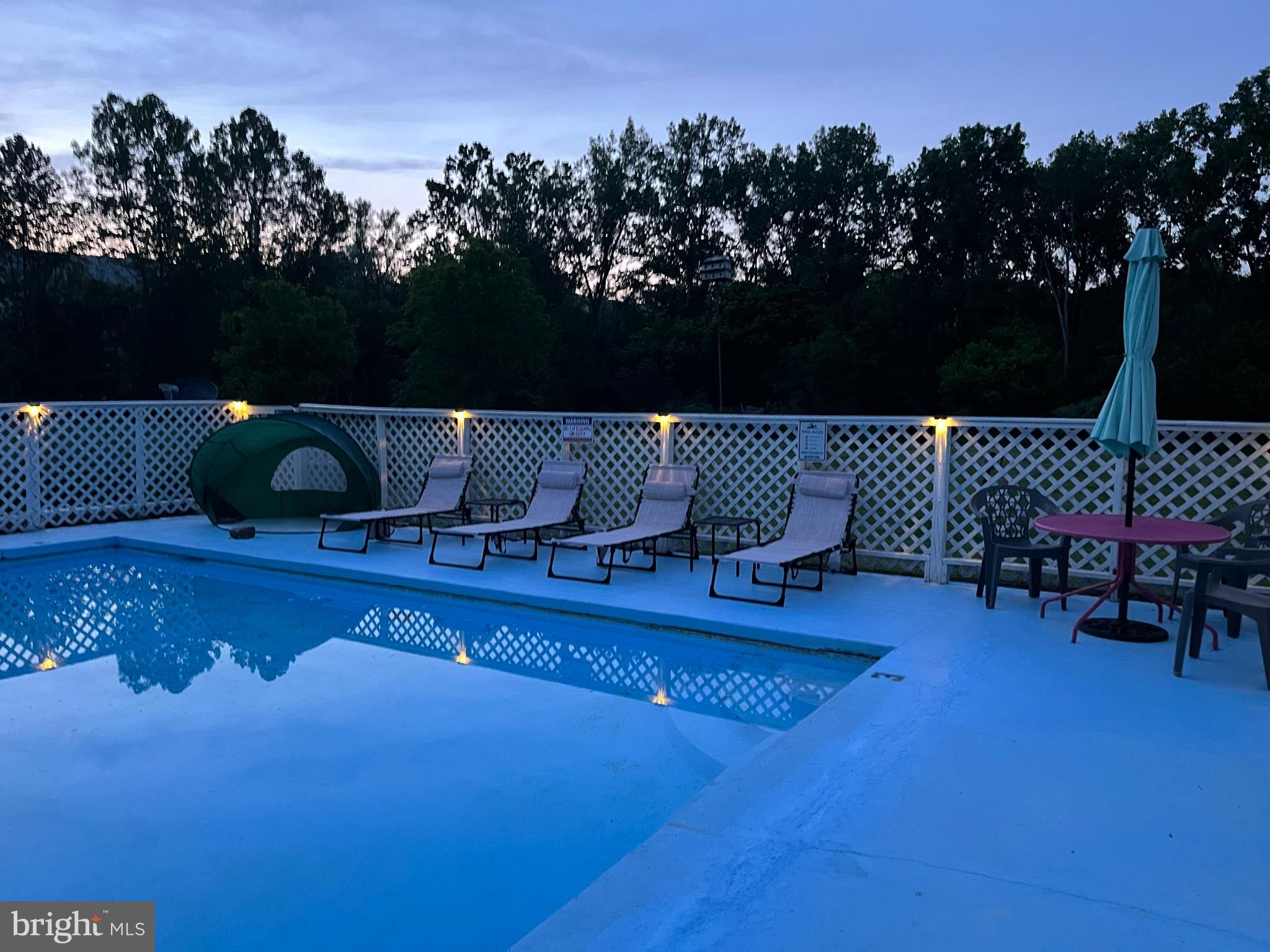 PAGE VALLEY RD - Residential