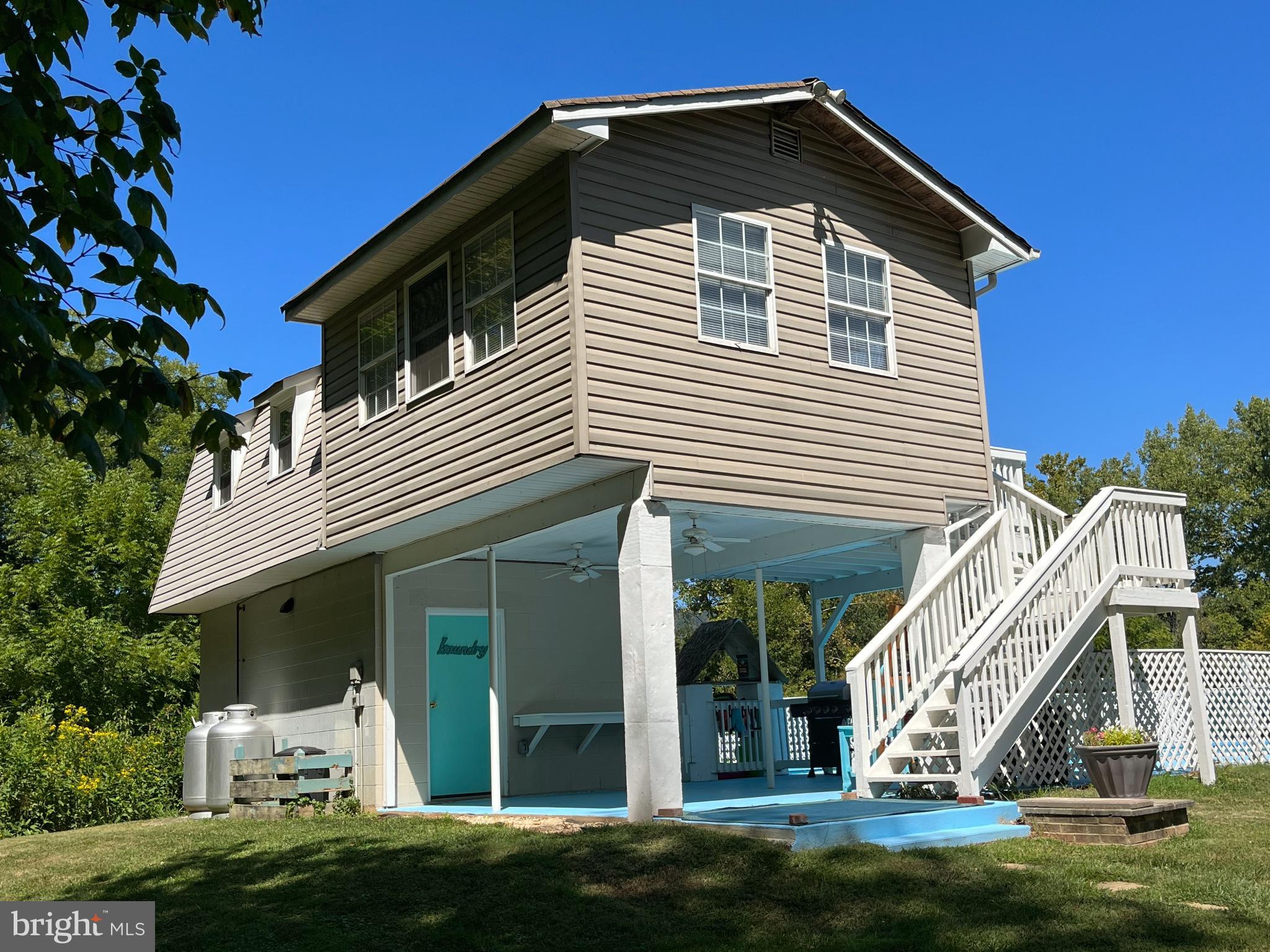 PAGE VALLEY RD - Residential