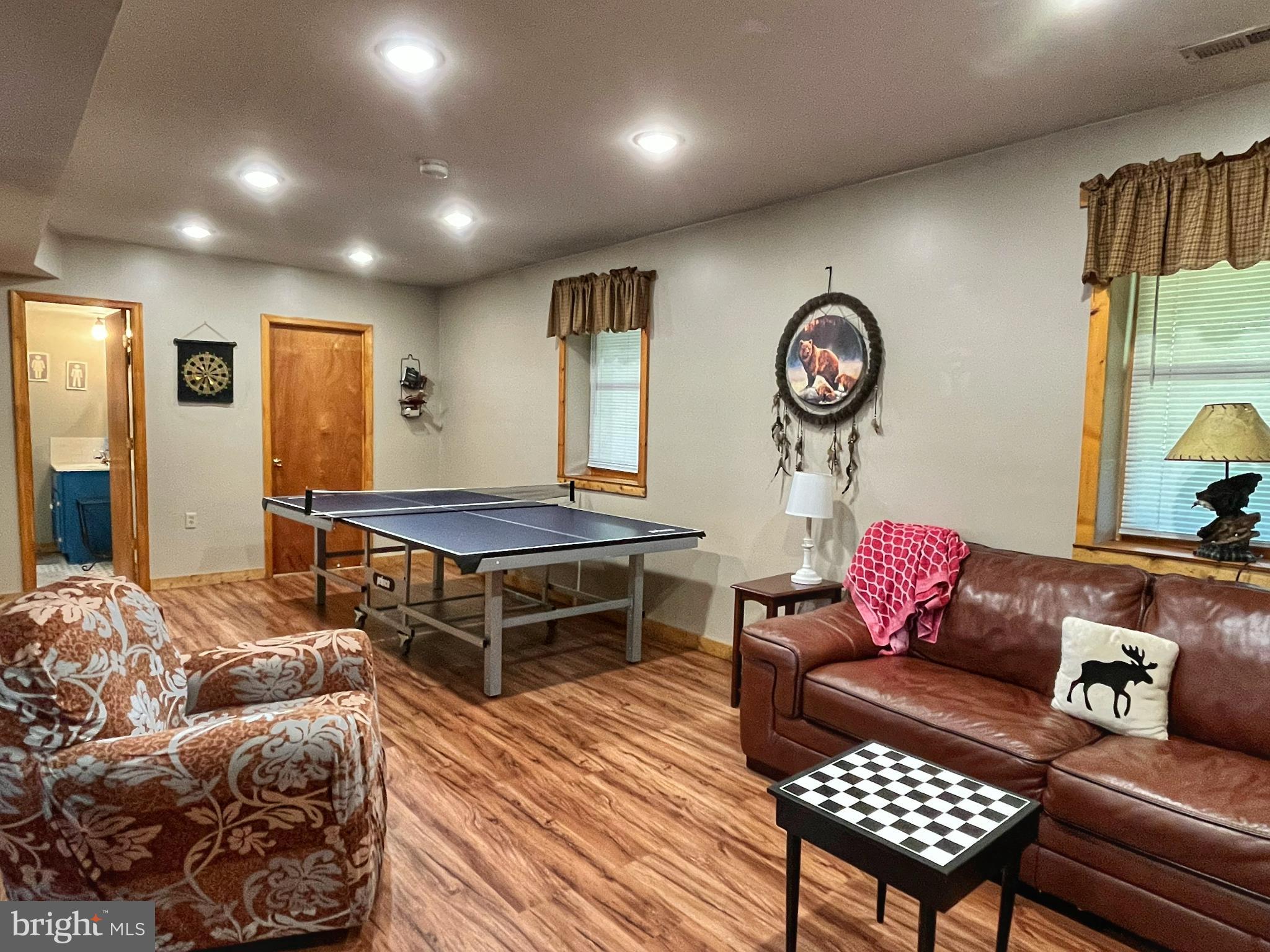 PAGE VALLEY RD - Residential